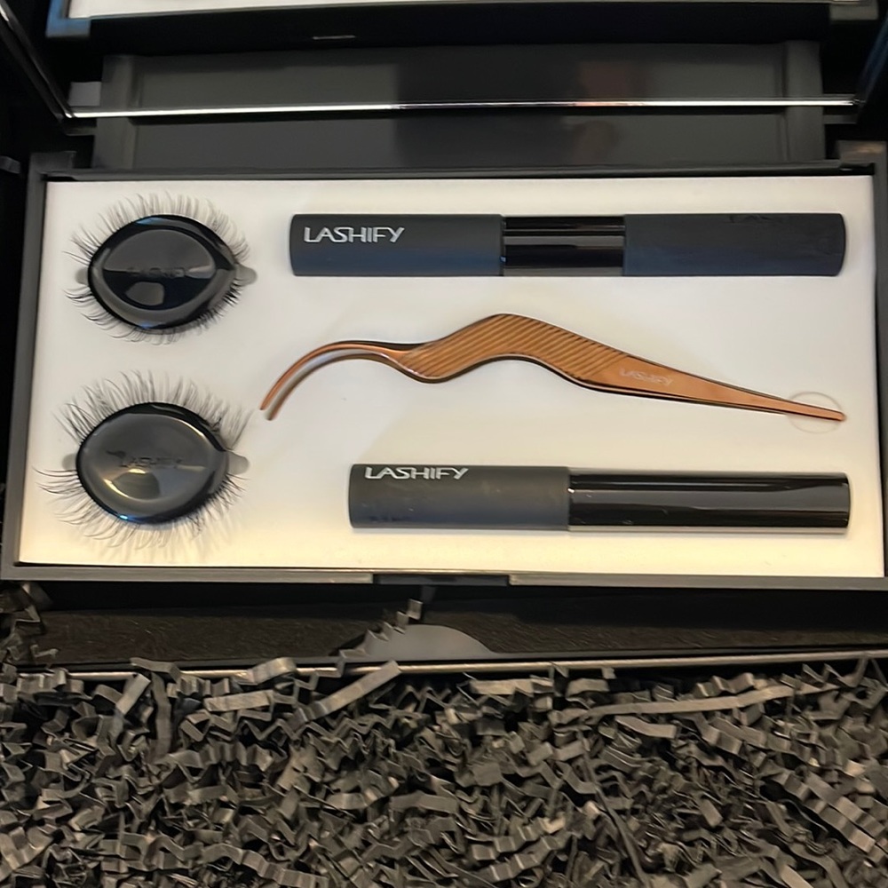 Lashify lashes